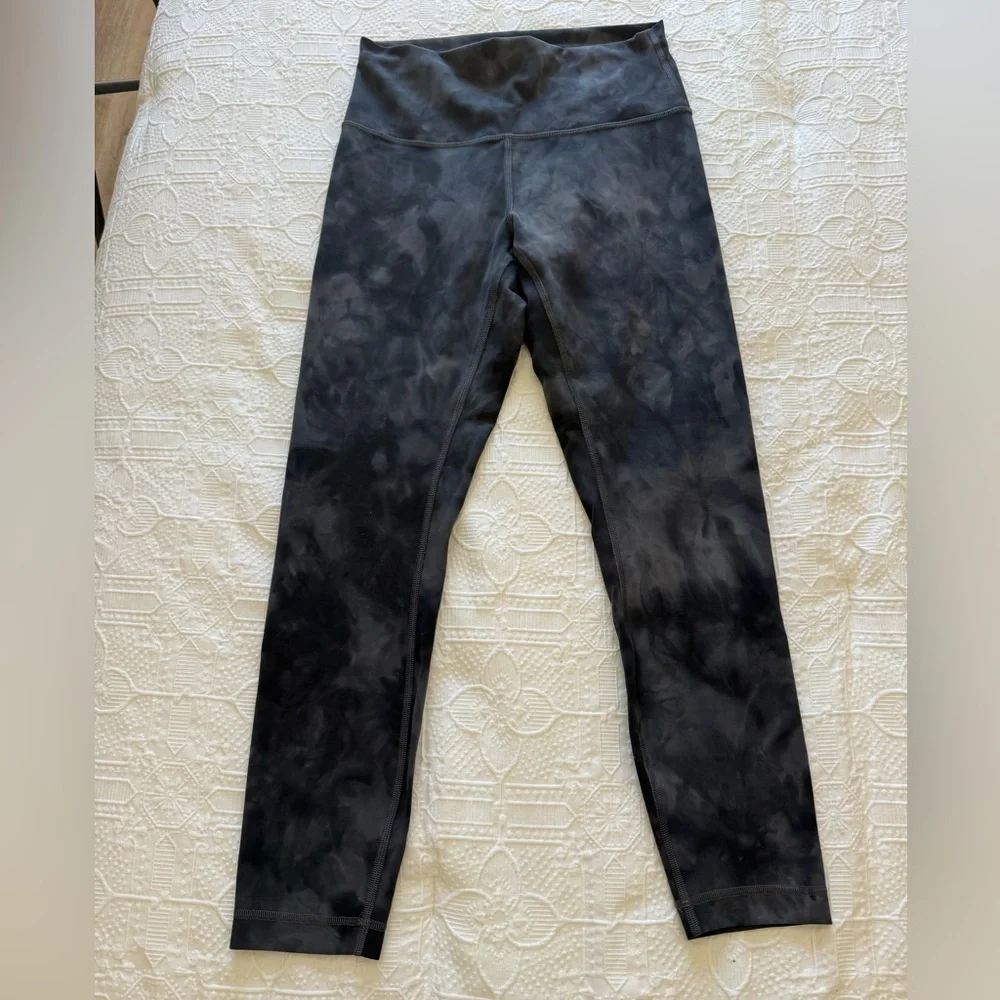 Lululemon Wunder Train High Rise Tight 25”, size 8 - Picture 2 of 4